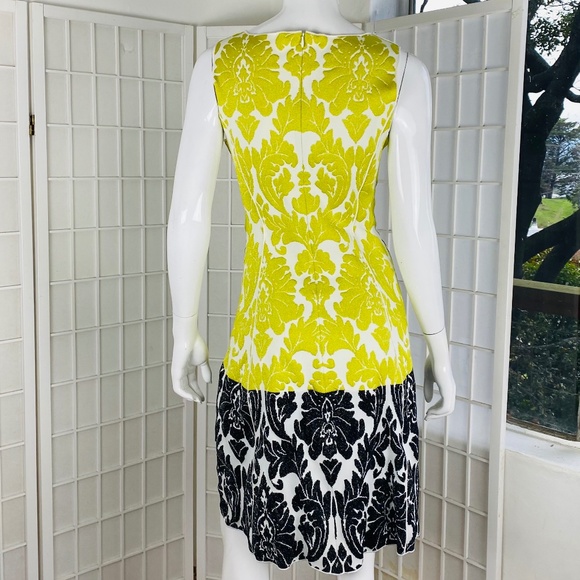 ST. JOHN Printed Knee-Length Dress, 6 - Picture 2 of 4